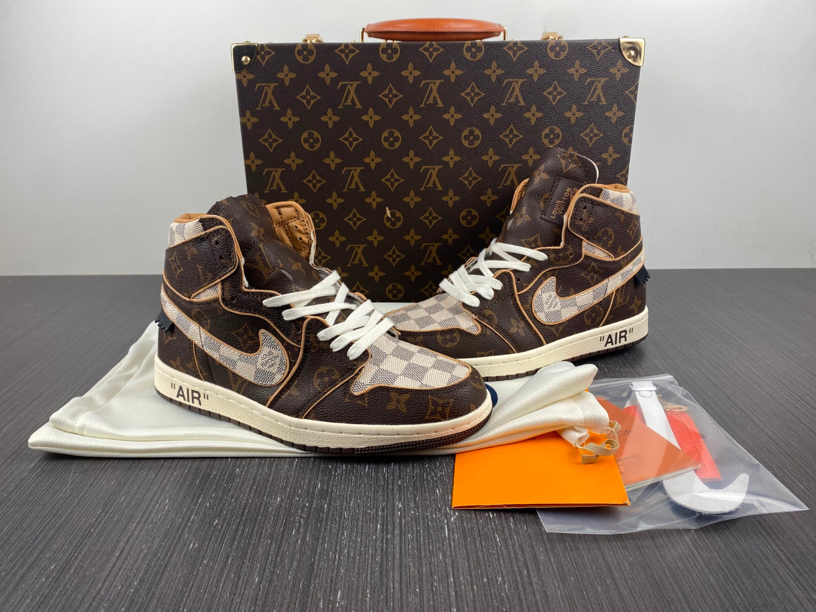 Designer Air Jordan 1 x LV x OFF-W Monogram