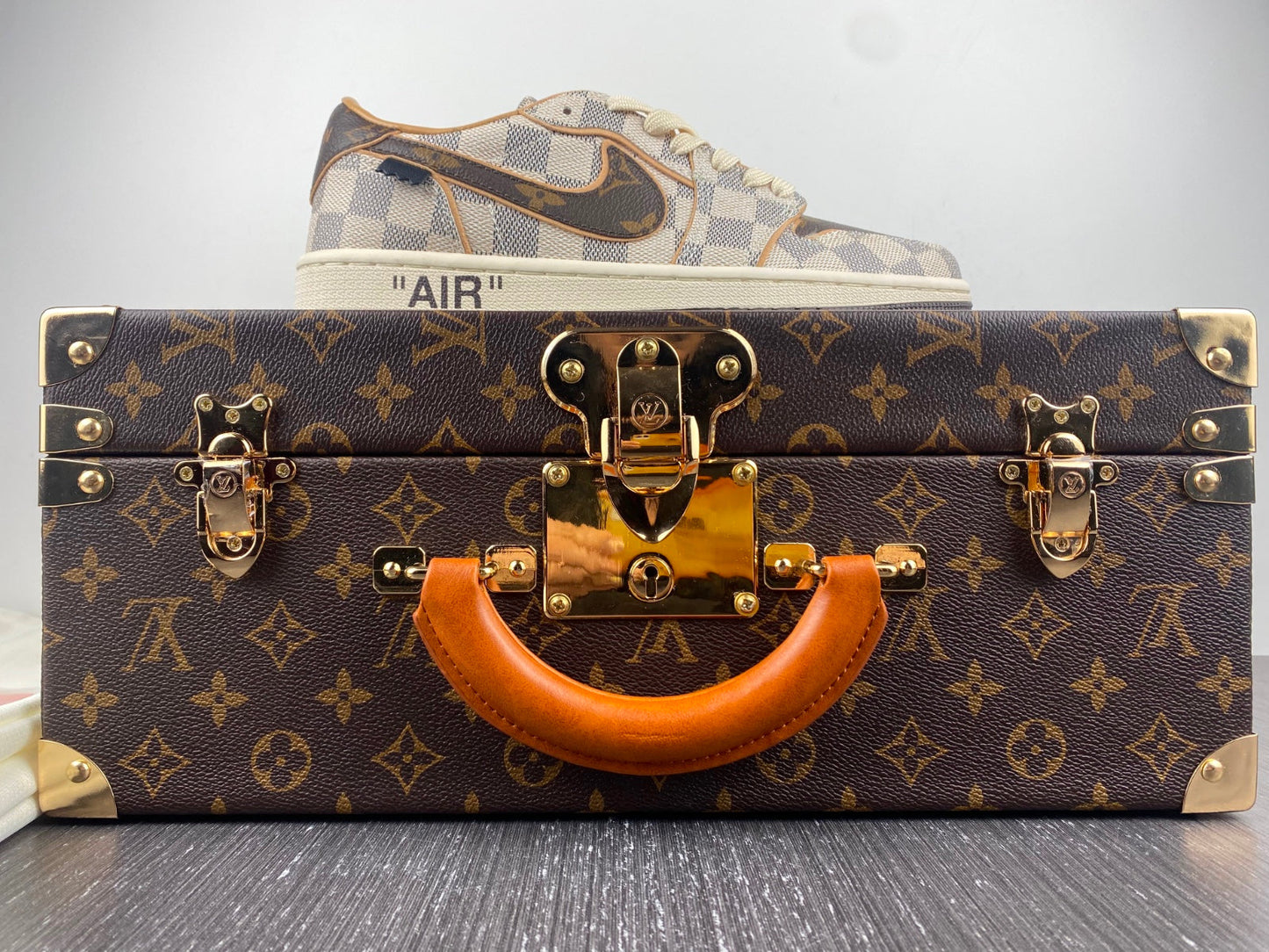 Designer Air Force 1 LV Low Surgeon Los Angeles