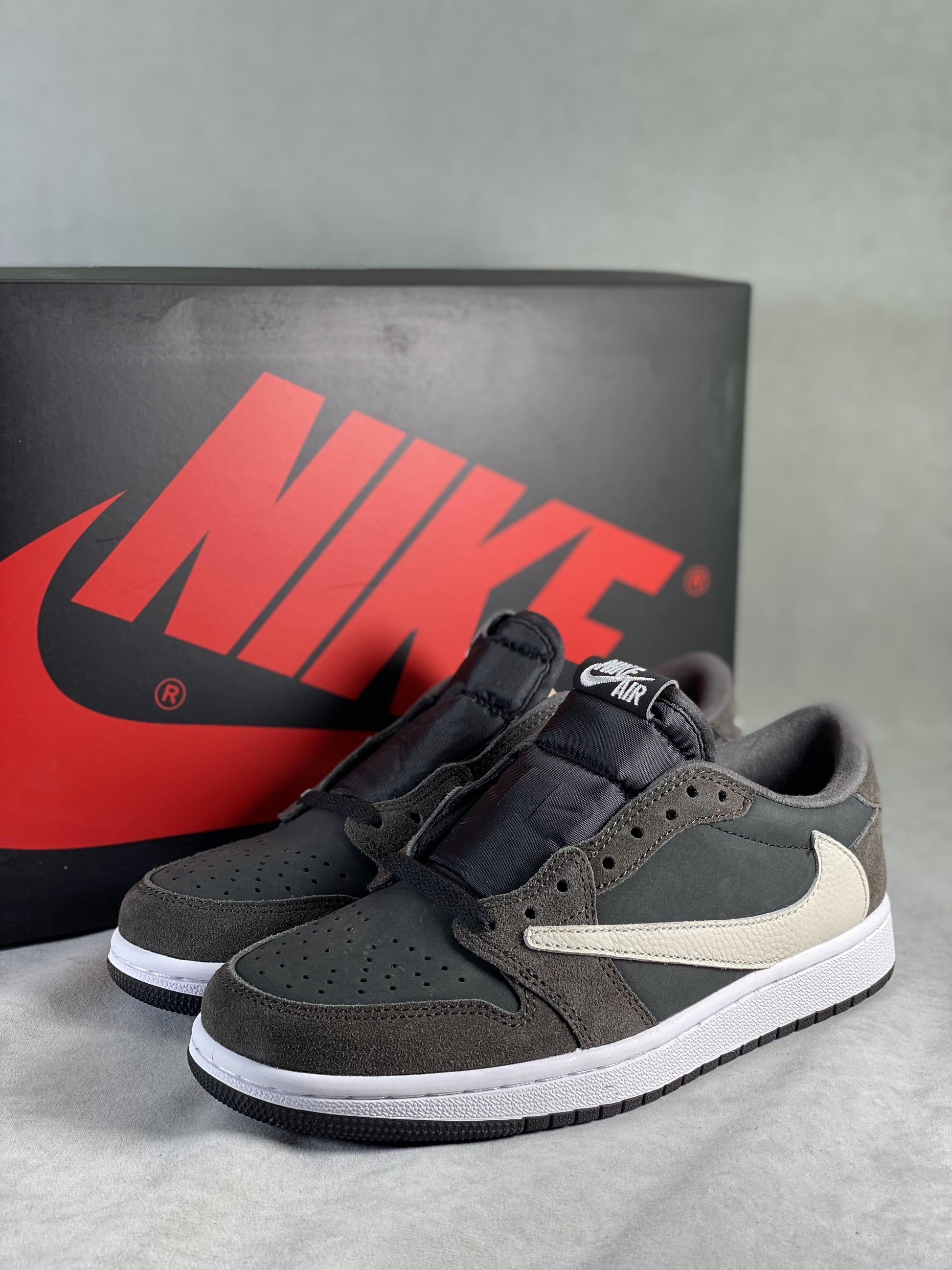 Designer Travis Scott x Fragment x Air Jordan 1 Low TS CQ4277 003