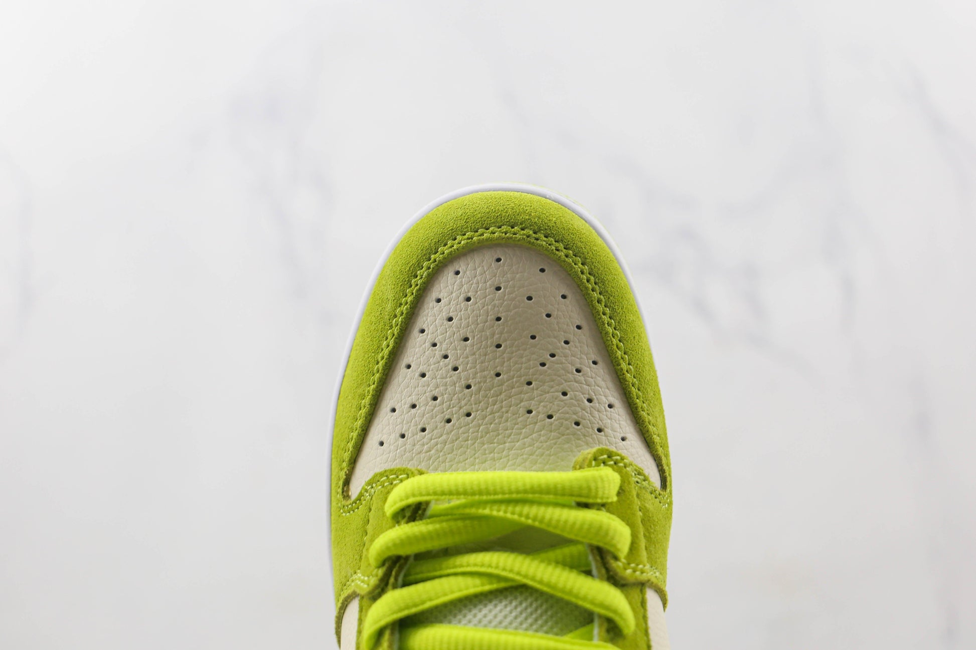 Designer NK SB Dunk Low Pro Sour Apple DM0807-300