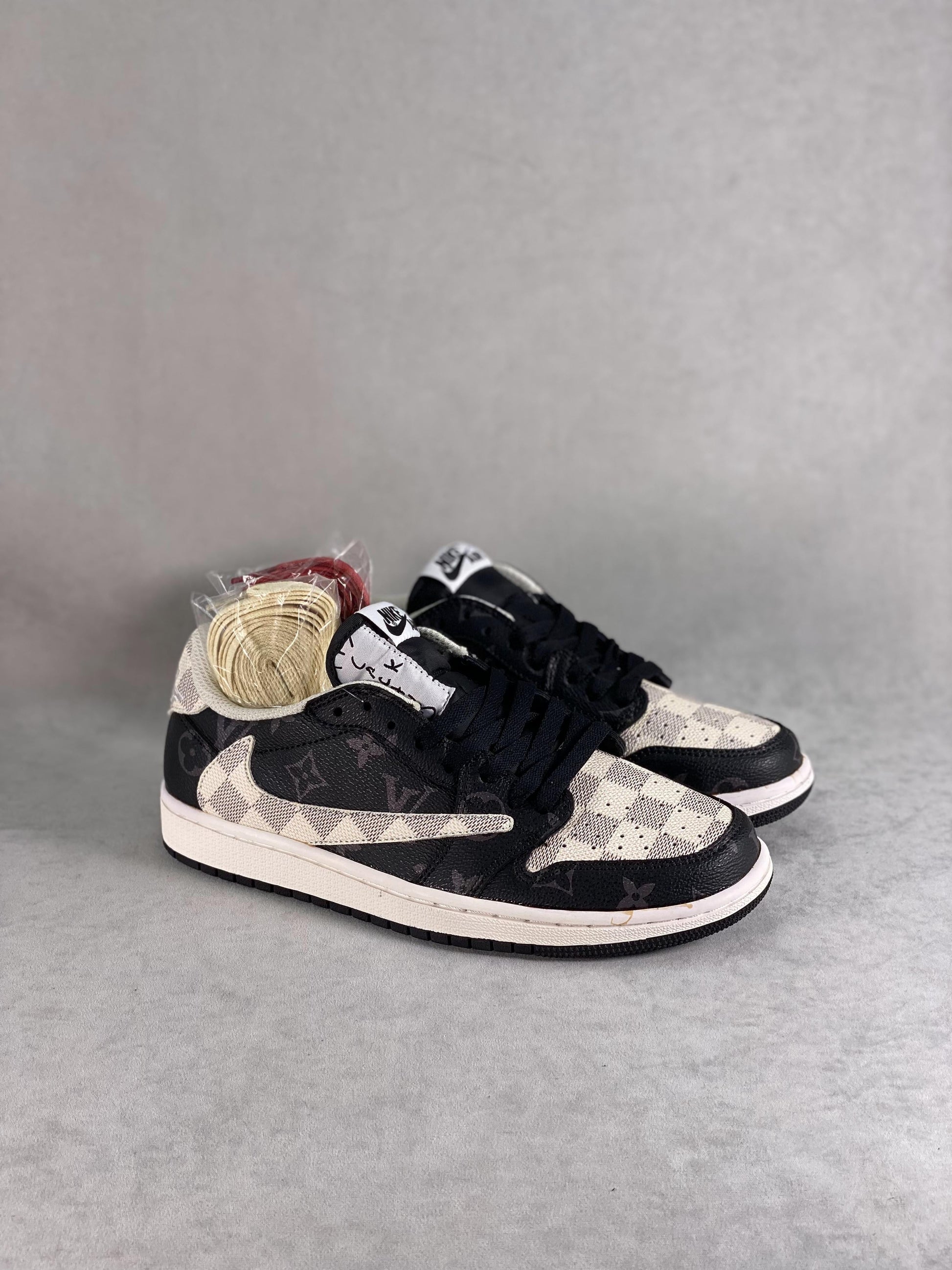 Designer Travis Scott x Fragment x Air Jordan 1 Low TS x LV DM7866-512