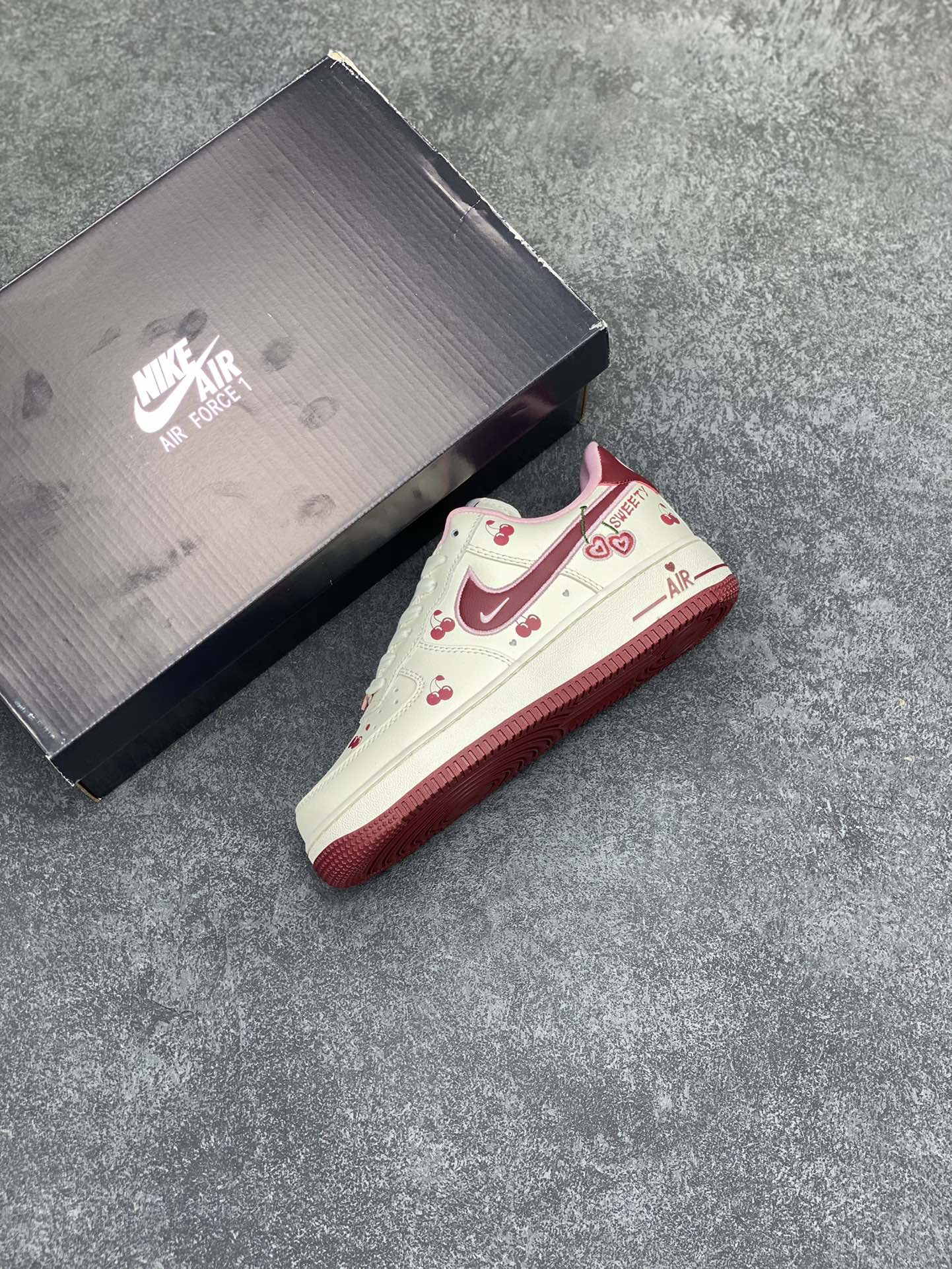 Designer Air Force 1'07 Low Valentine's Day