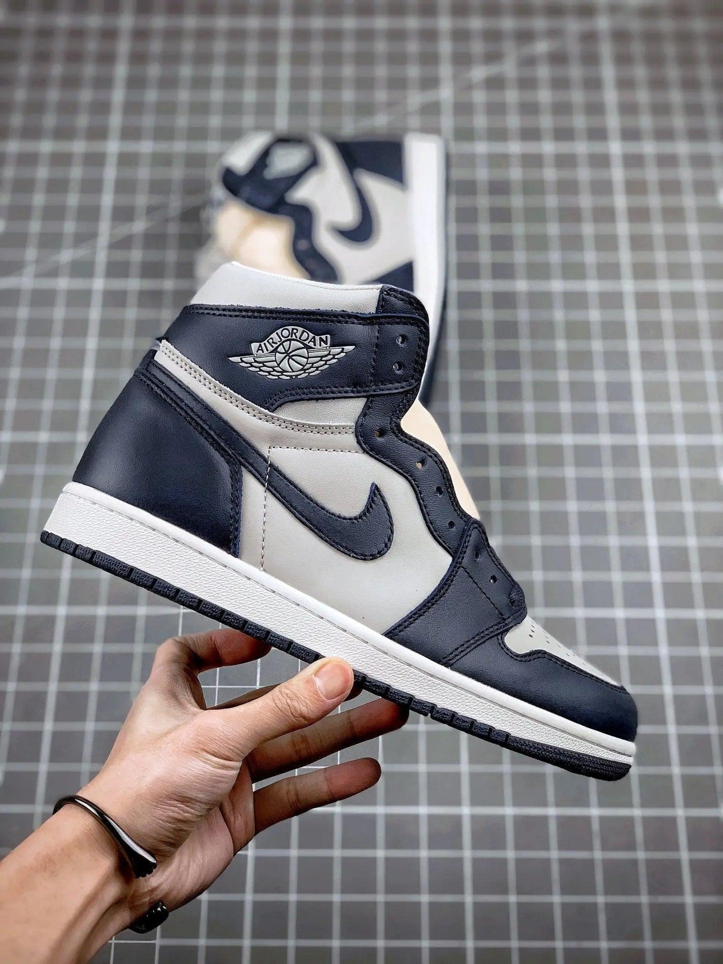 Designer Air Jordan 1 Retro Grey Blue Georgetown