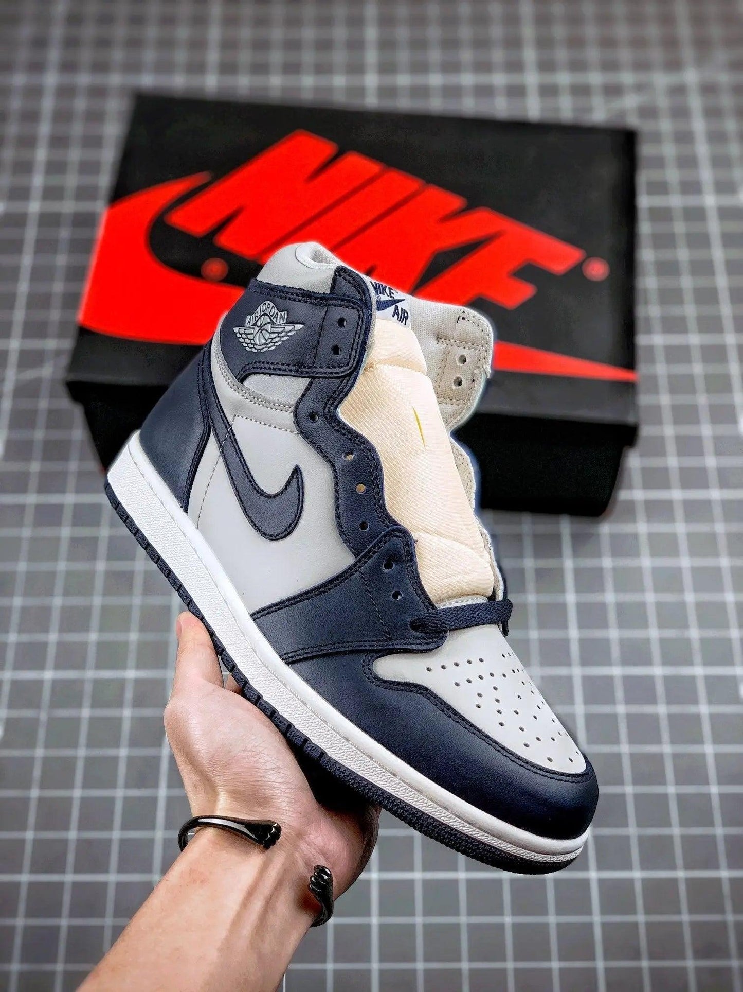 Designer Air Jordan 1 Retro Grey Blue Georgetown