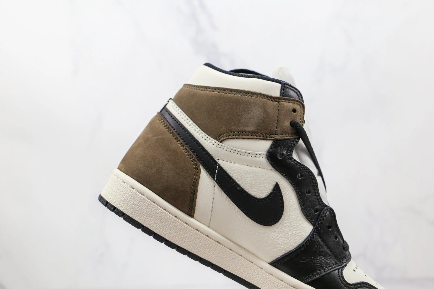 Designer Jordan 1 Retro High Dark Mocha High Q ( Customs And Box ), Jordan 1 Sneakers Active