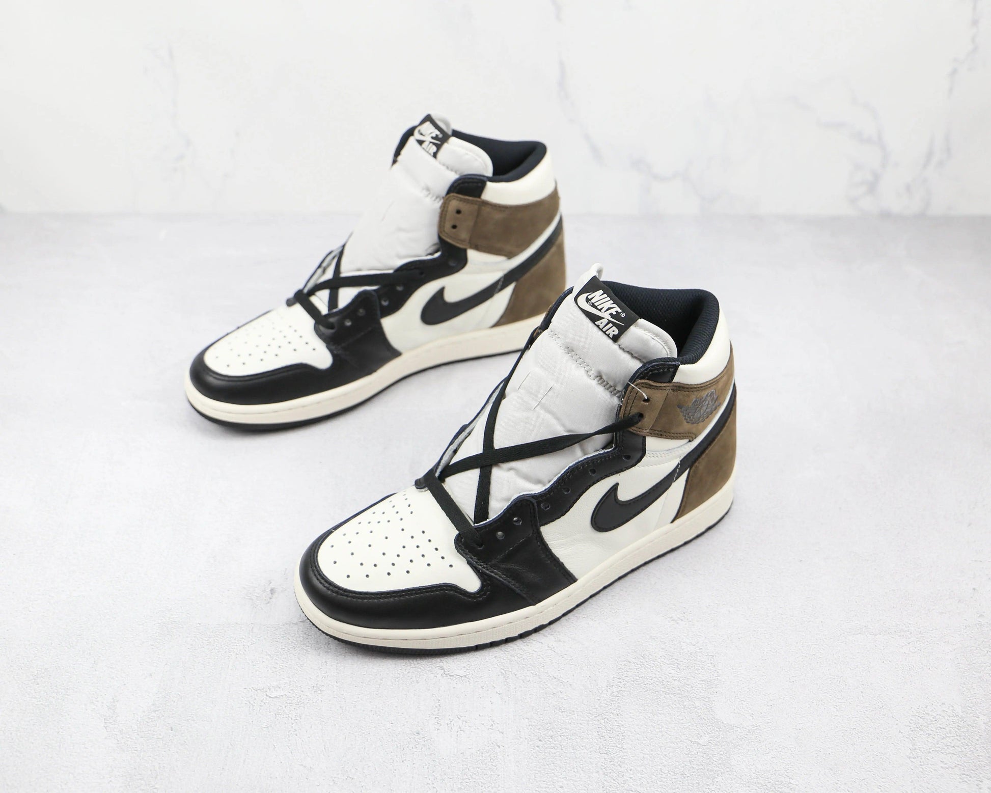 Designer Jordan 1 Retro High Dark Mocha High Q ( Customs And Box ), Jordan 1 Sneakers Active