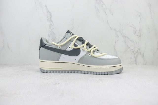 Designer Air Force 1 Low x KAWS KS6868-666