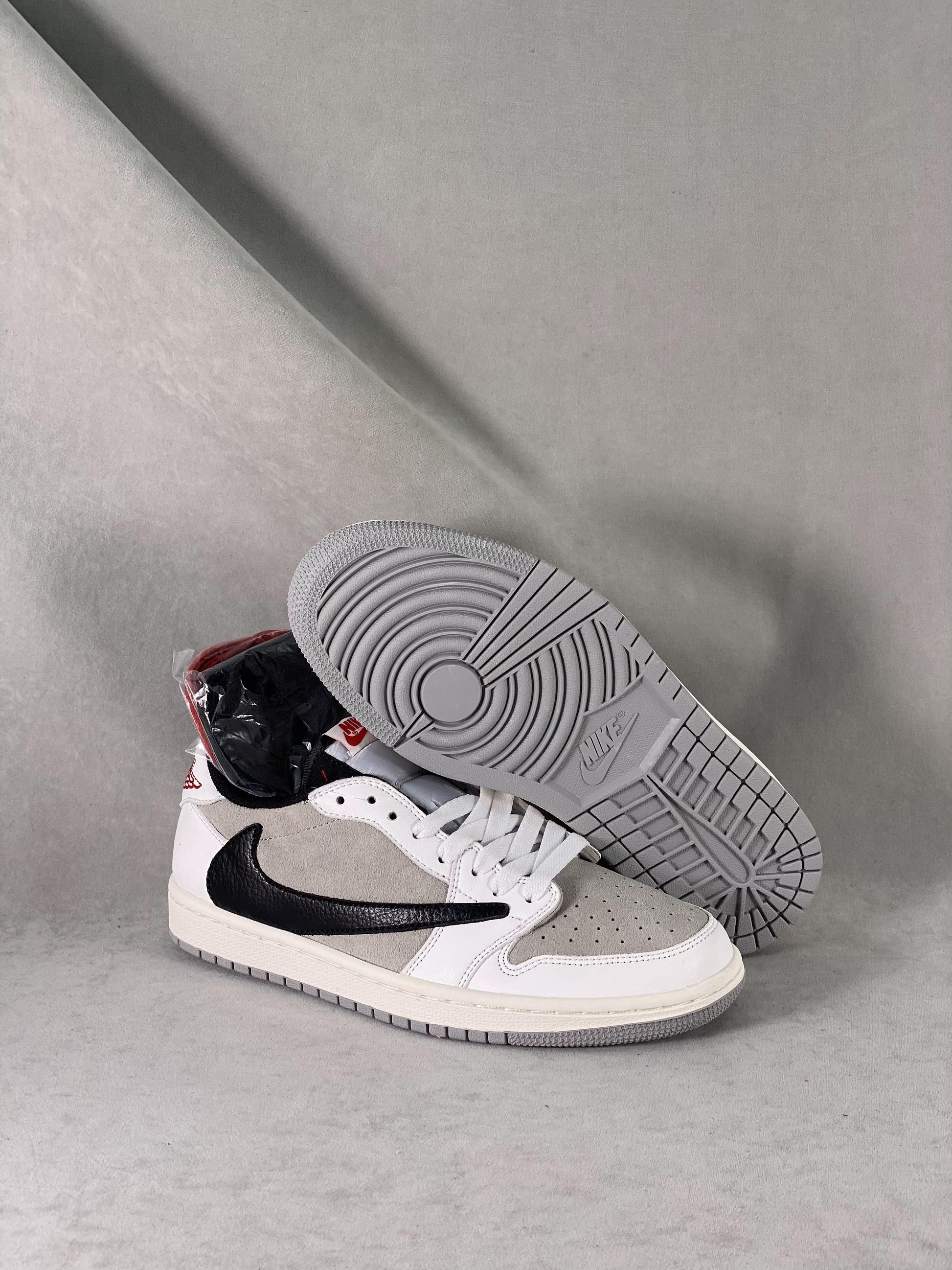 Designer Travis Scott x Fragment x Air Jordan 1 Low DM7866 162