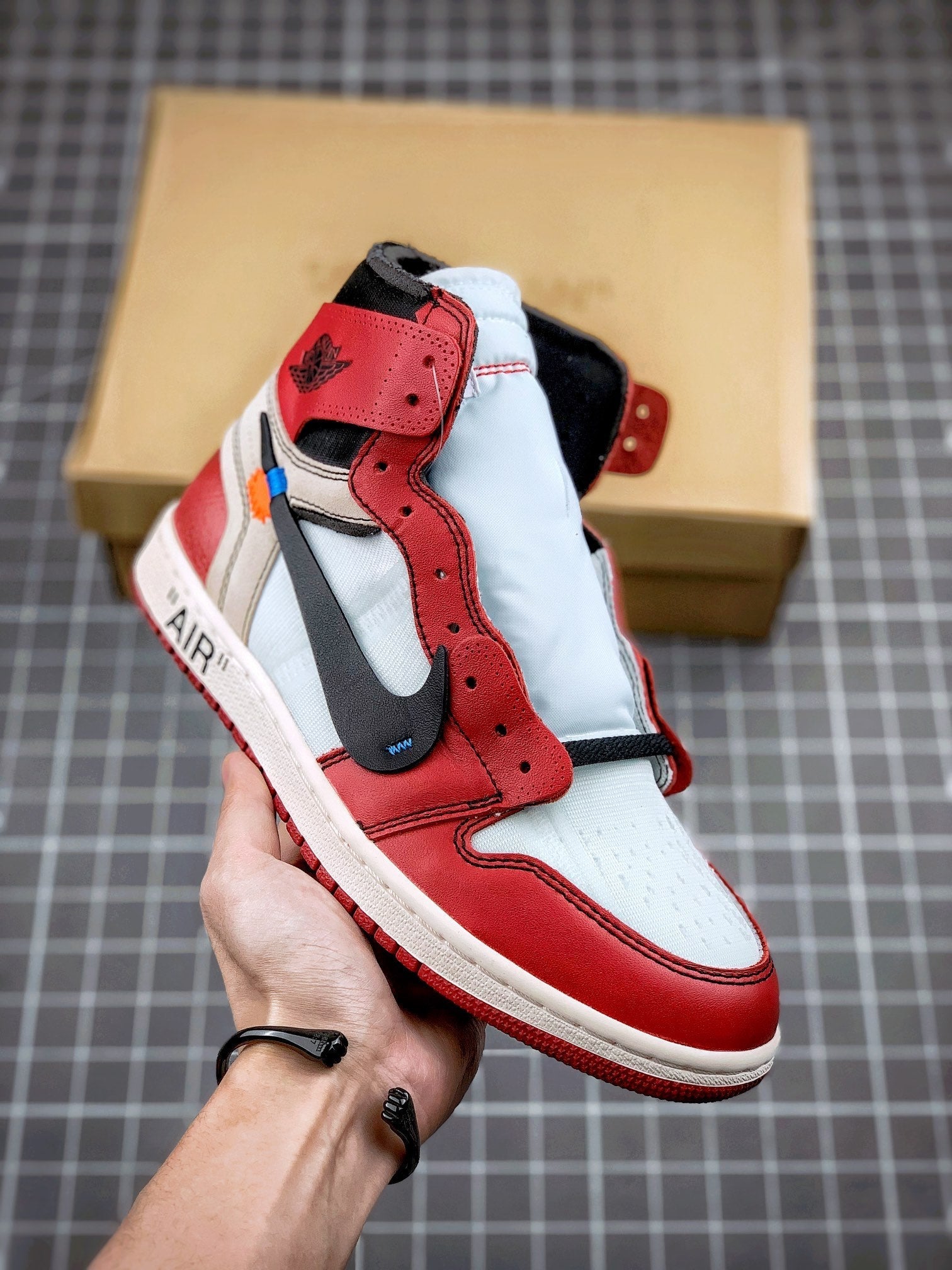 Designer Air Jordan 1 Retro High Off-White Chicago - AA3834-101