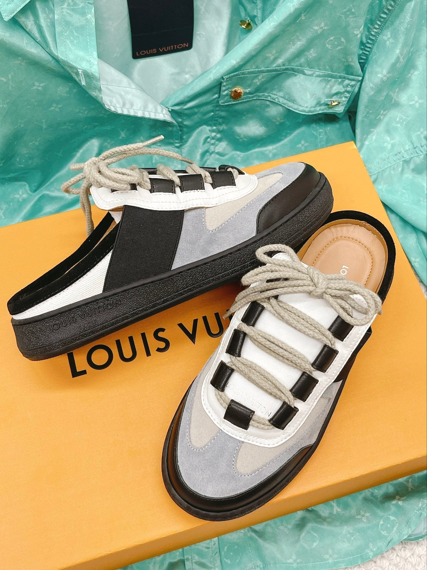 Luxury Shoes - LU-V - 577