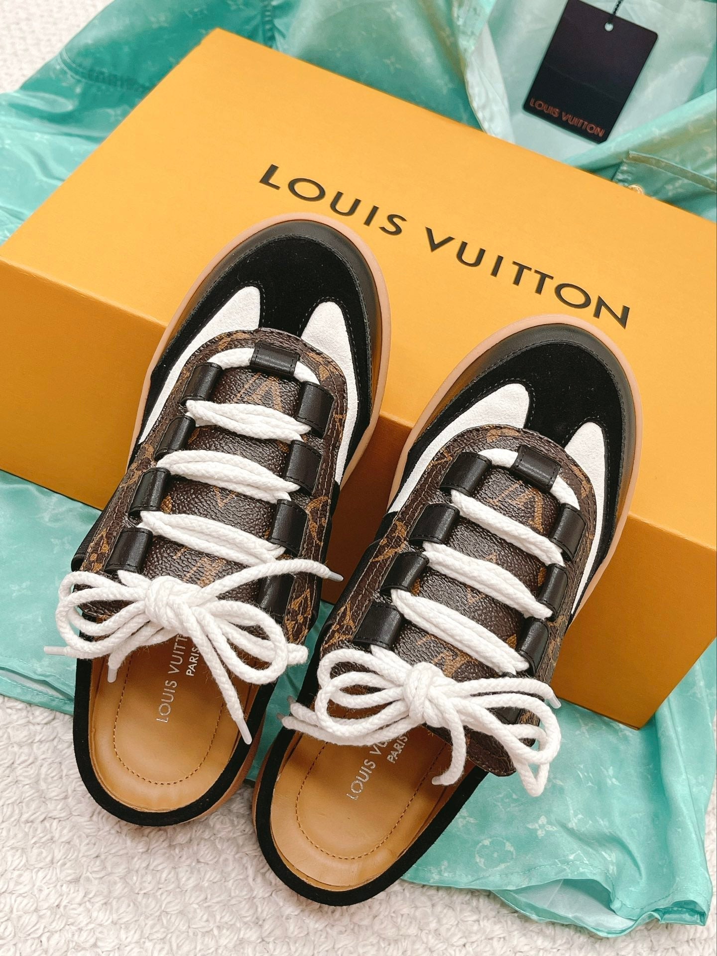 Luxury Shoes - LU-V - 578