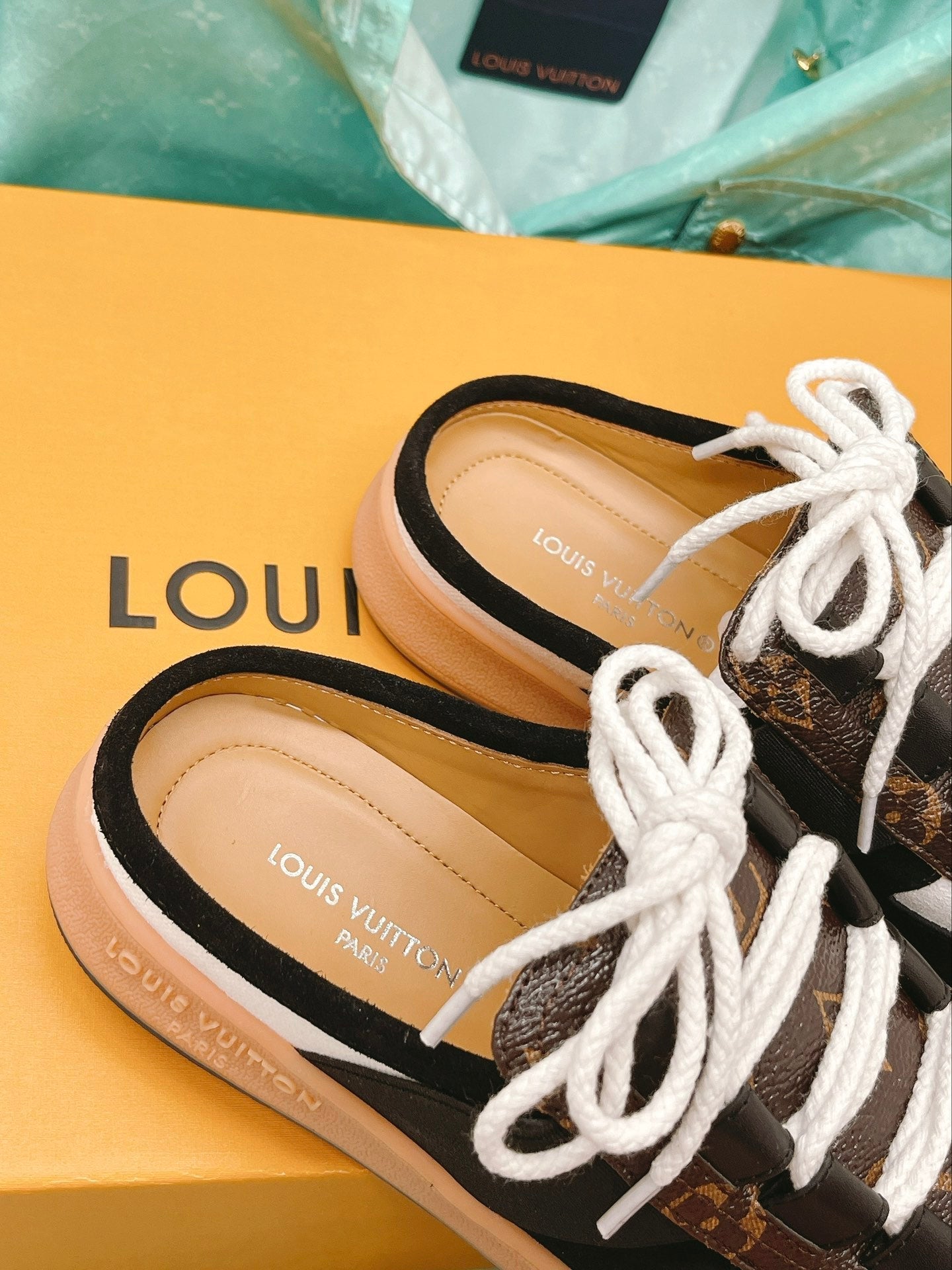 Luxury Shoes - LU-V - 578