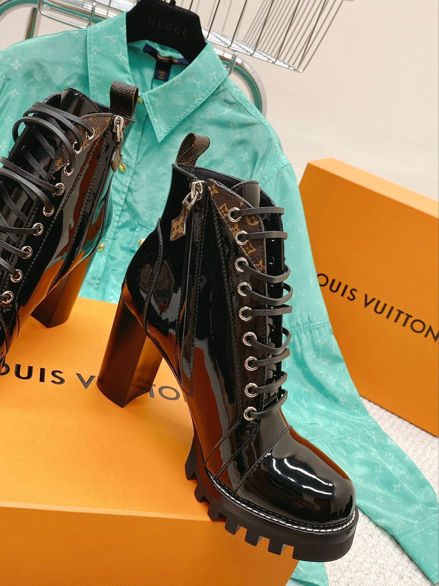 Luxury Shoes - LU-V - 571