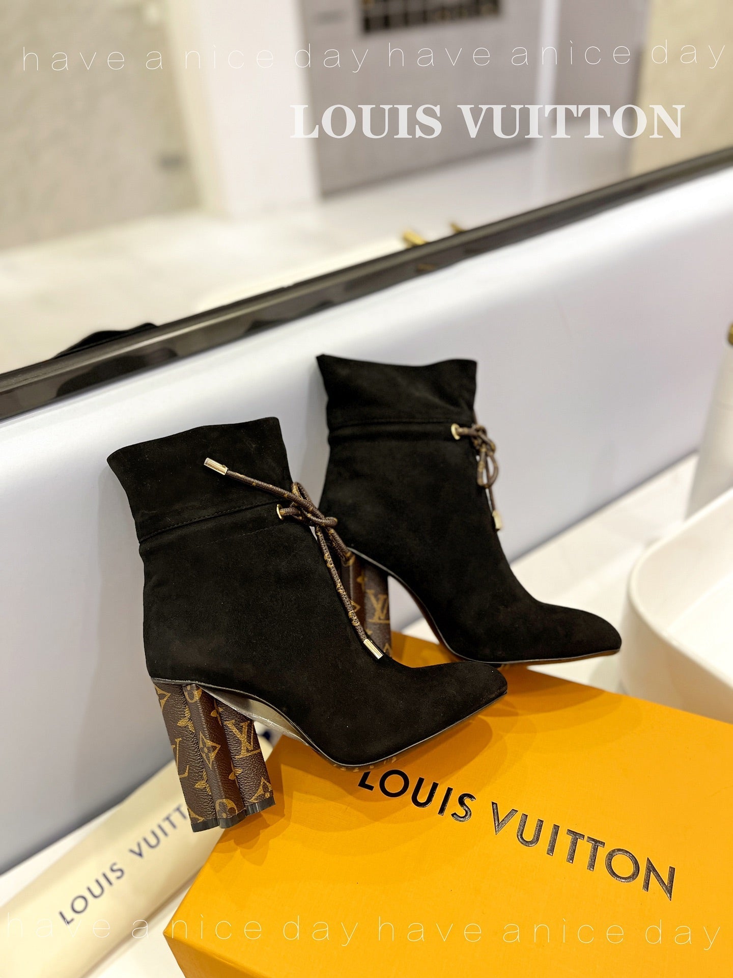 Luxury Shoes - LU-V - 559