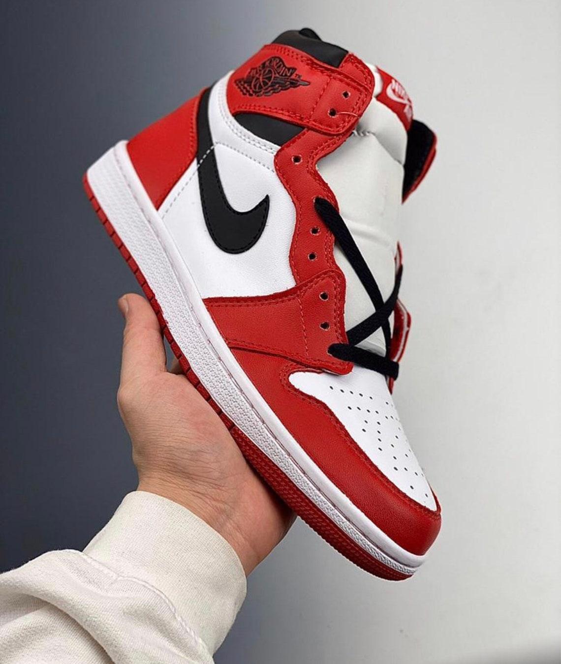 Designer RED Black White Jordan 1 CHICAGO High Q AJ1 UNISEX ( Customs And Box ), Jordan 1 Sneakers FREE SHIPPING WITH FEDEX