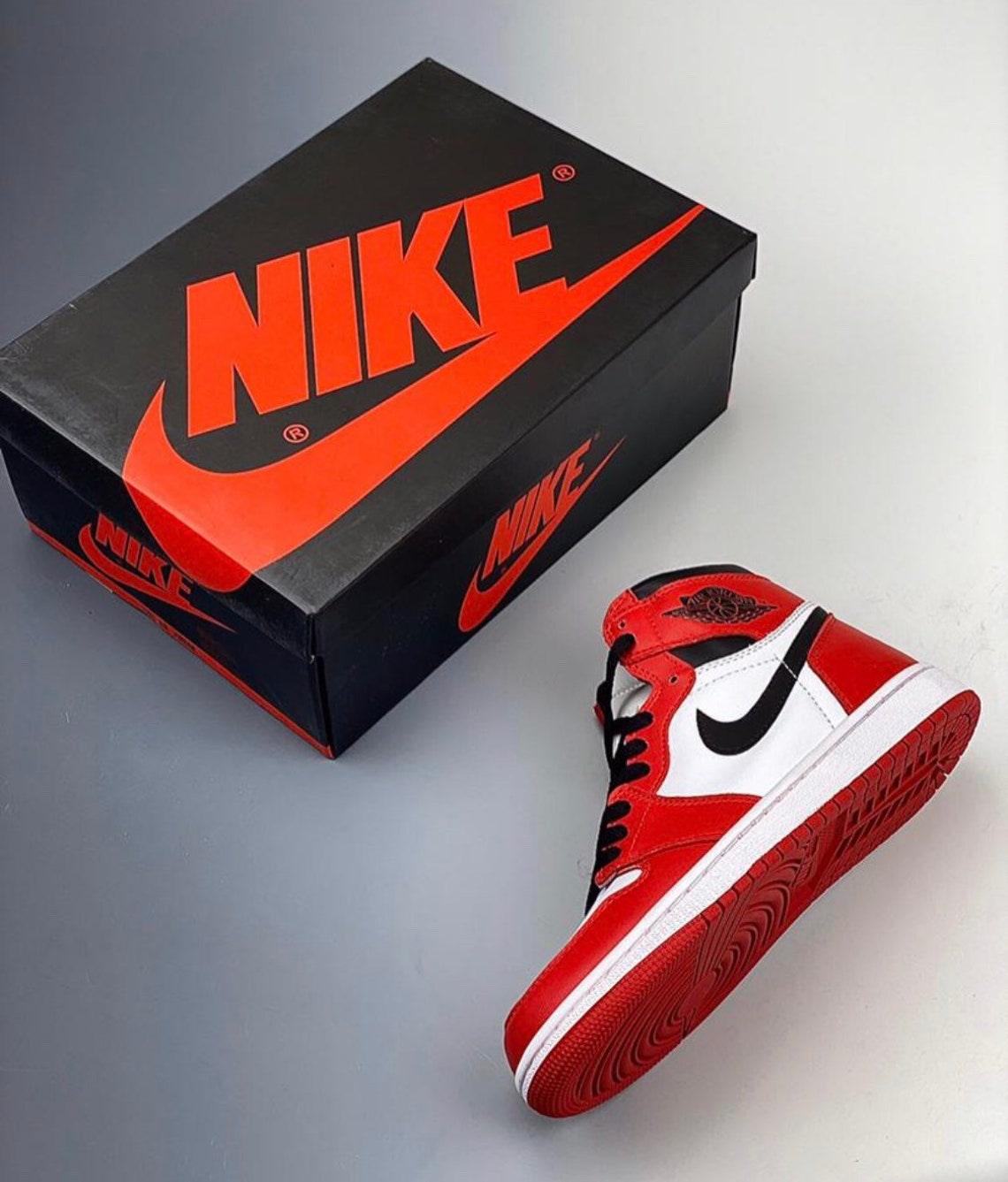 Designer RED Black White Jordan 1 CHICAGO High Q AJ1 UNISEX ( Customs And Box ), Jordan 1 Sneakers FREE SHIPPING WITH FEDEX