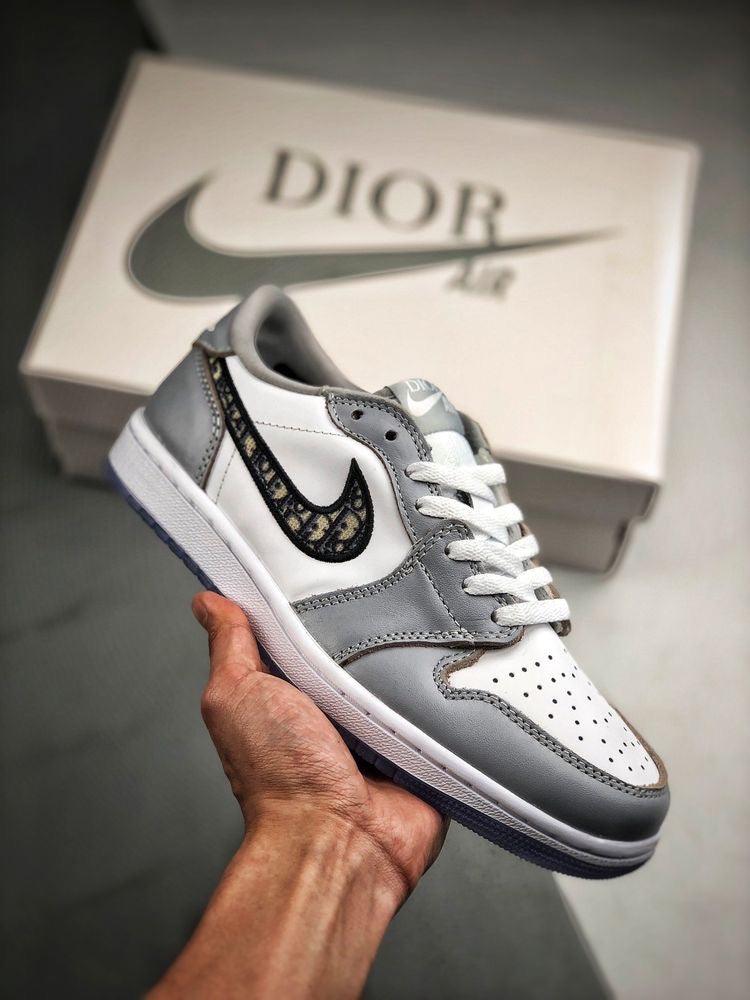 Designer Dior x Air Jordan 1 CN8608-002