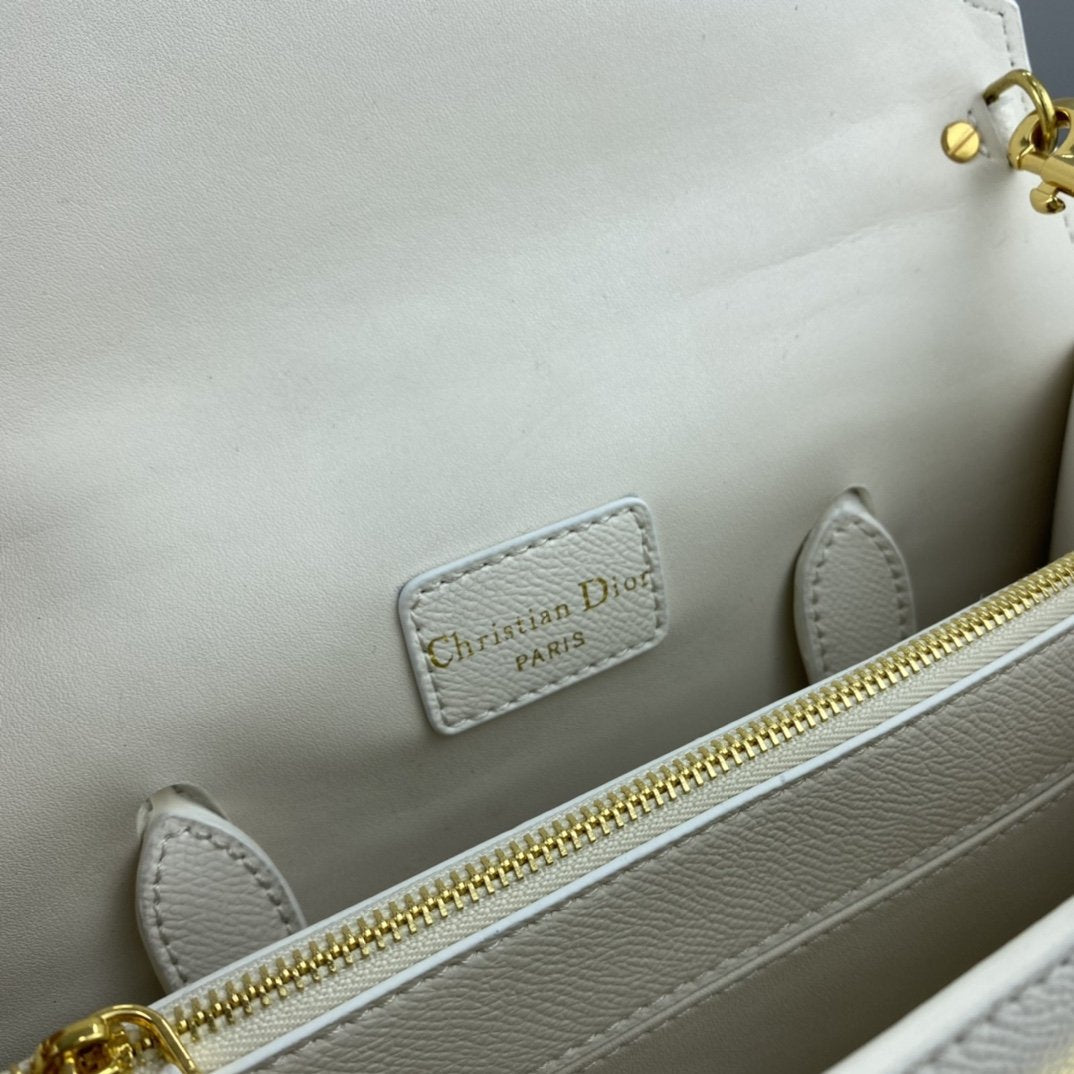 VO - AF Handbags DIR 078