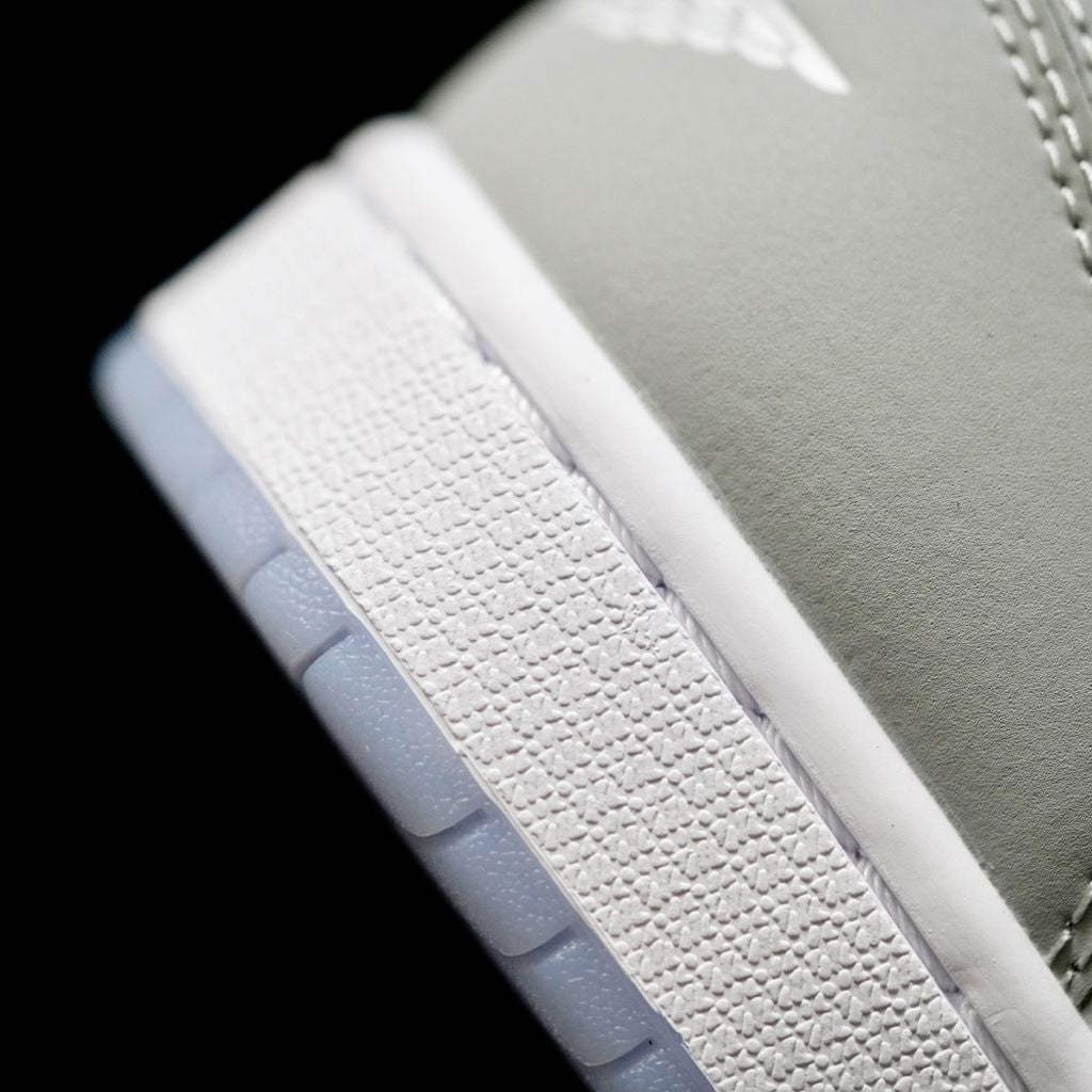 VO - AJ1 low Wolf Grey off-white DIR