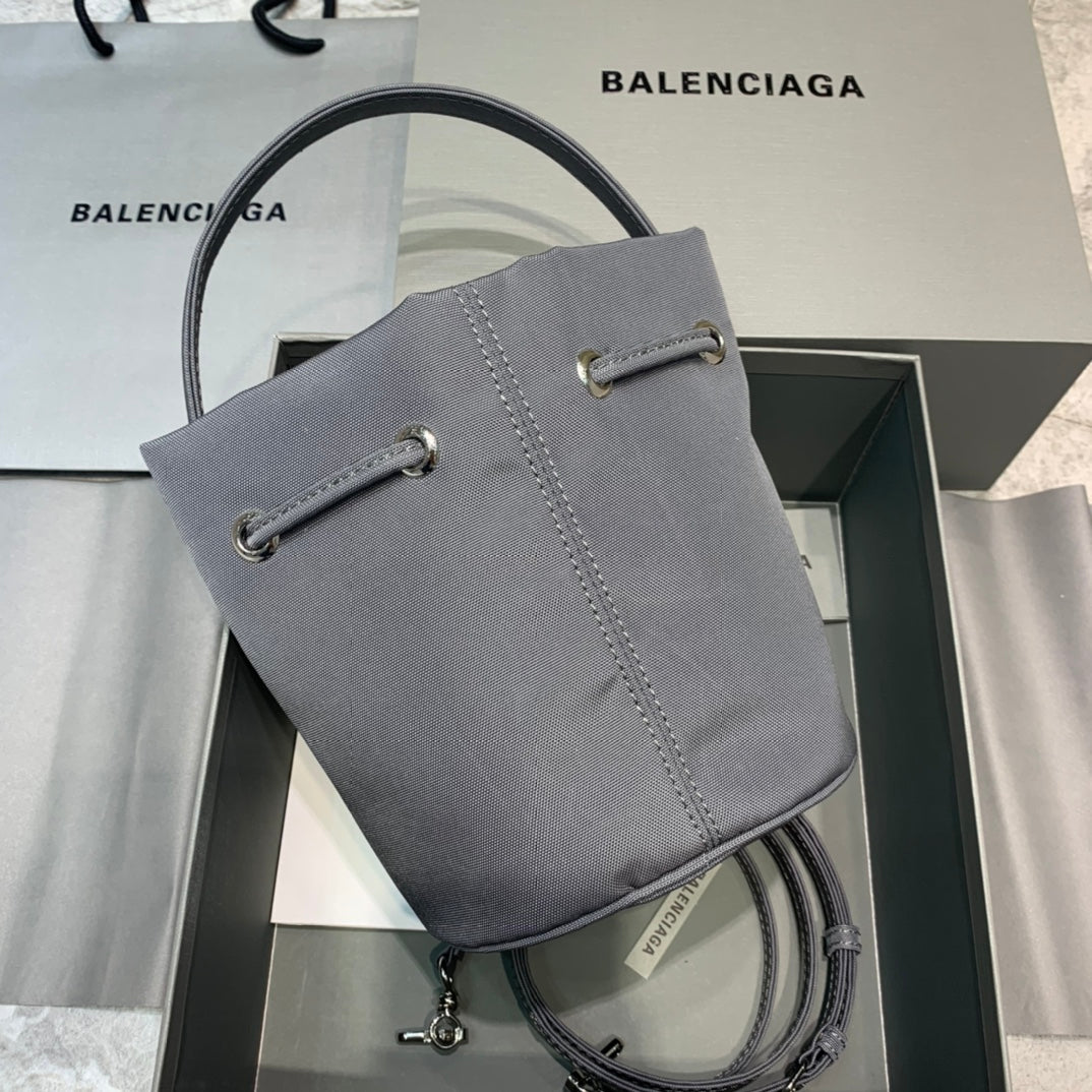 Balen Le Cagole Medium Bucket Bag In Gray, For Women,  Bags 11.8in/30cm