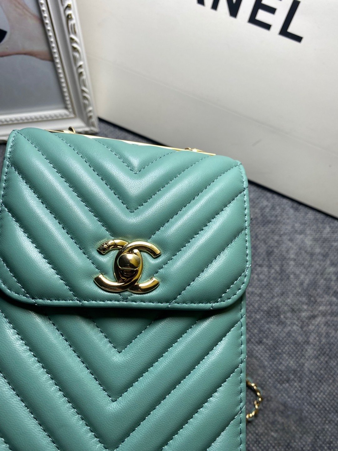 CHL Chevron Trendy CHL Phone Mint Bag For Women 18cm/7in