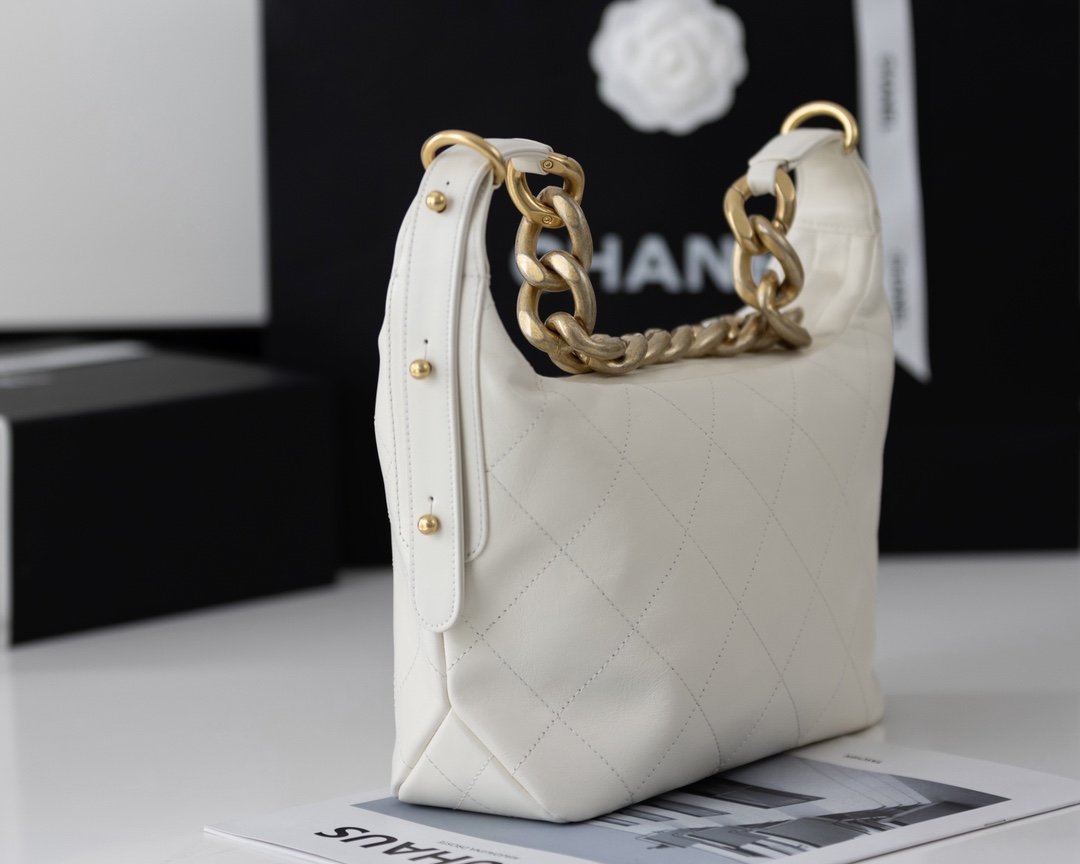 ChanelMedium Hobo Bag White For Women 11in/28cm