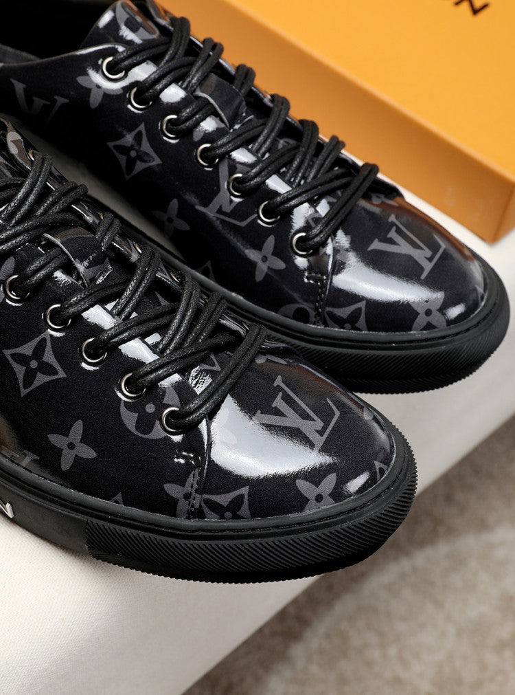 VO - LUV Low CEnogram Black Breathable Sneaker