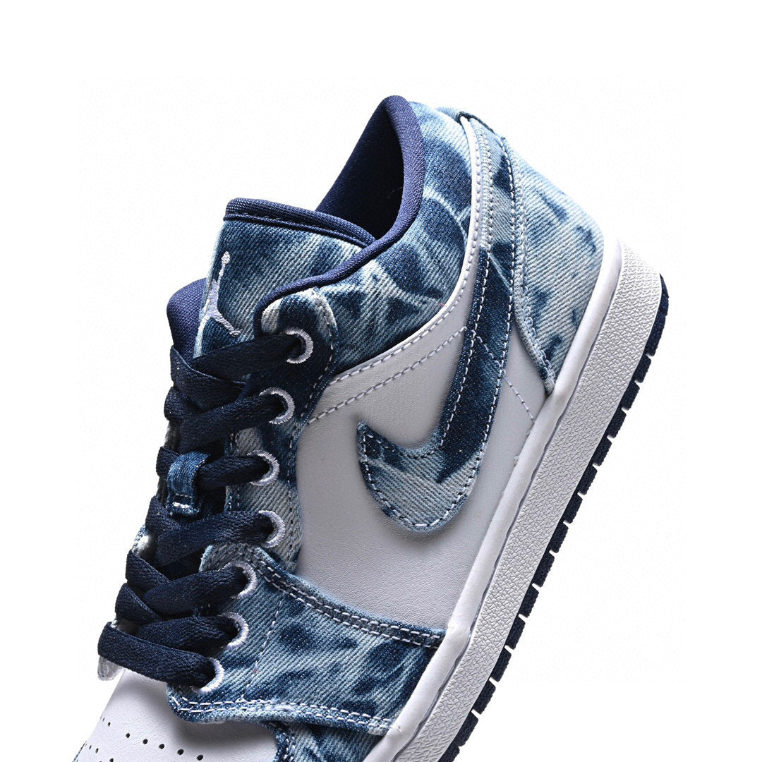 VO - AJ1 Low Washed Denim