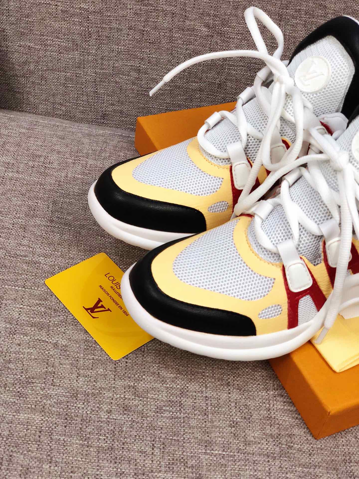 VO - LUV Archlight Red Yellow Sneaker