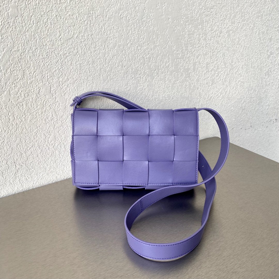 BV Cassette Violet, For Women, Women’s Bags 9in/23cm 578004VMAY14214