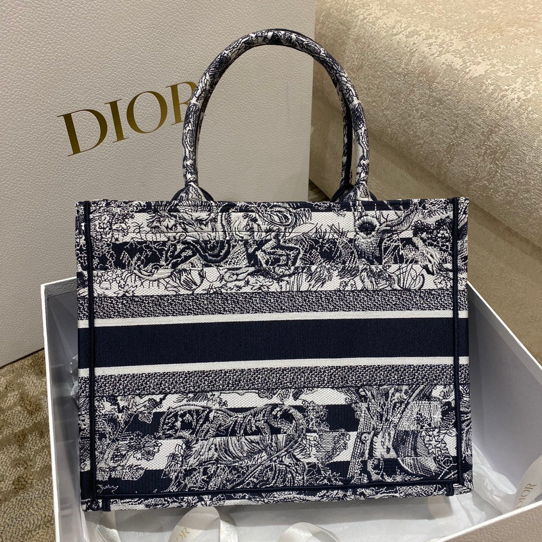 DI Medium Book Tote Toile de Jouy Stripes Embroidery, Navy Blue, For Women Women’s Handbags, 36cm CD M1296ZRLP_M928