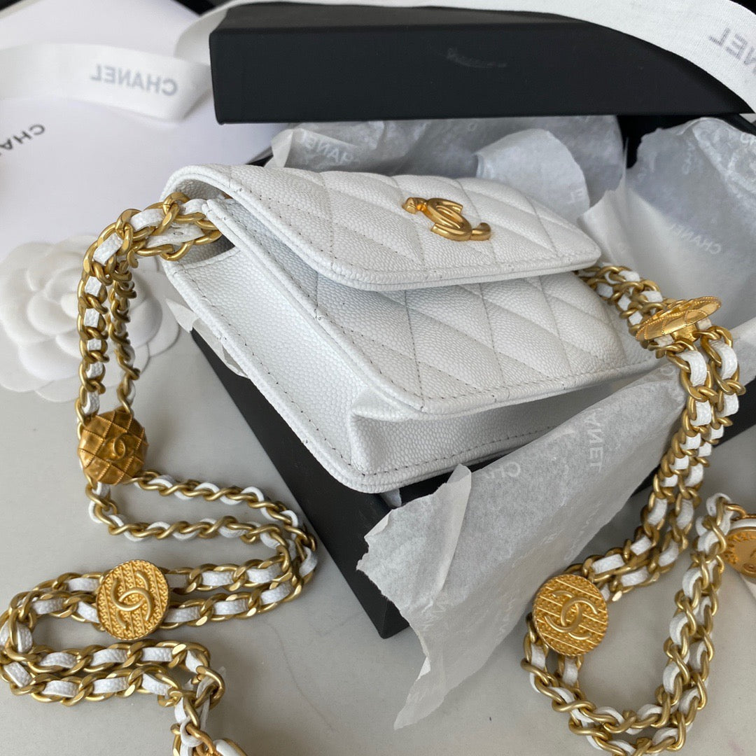 Chanel Clutch With Chain Gold Hardware Grained Shinny White For Women, Women&#8217;s Handbags, Shoulder Bags 4.7in/12cm AP2857