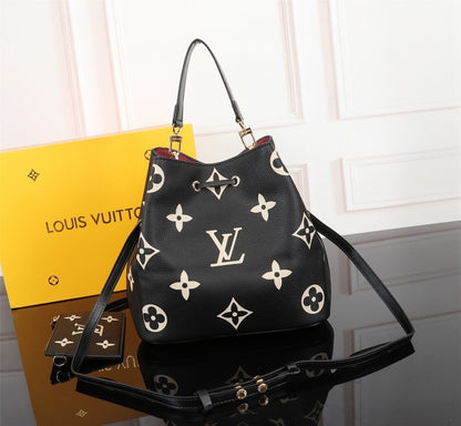 VO - AF Handbags LUV 032