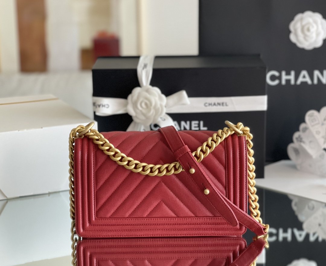 ChanelMedium Boy Handbag Red For Women 9.8in/25cm A67086