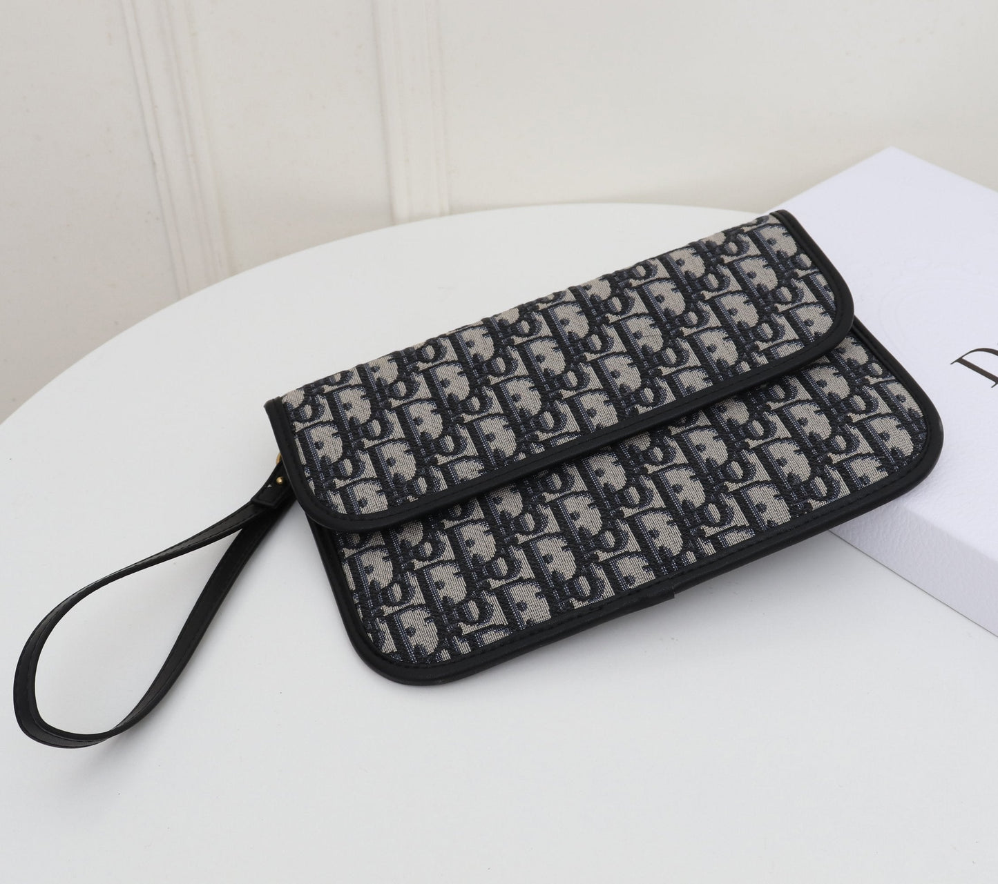 VO - AF Handbags DIR 166