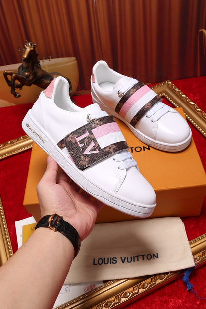 VO - LUV Font Row Pink Sneaker