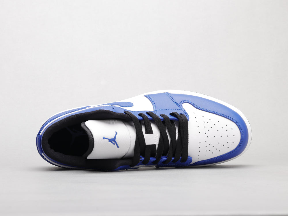 VO - AJ1 white blue lightning