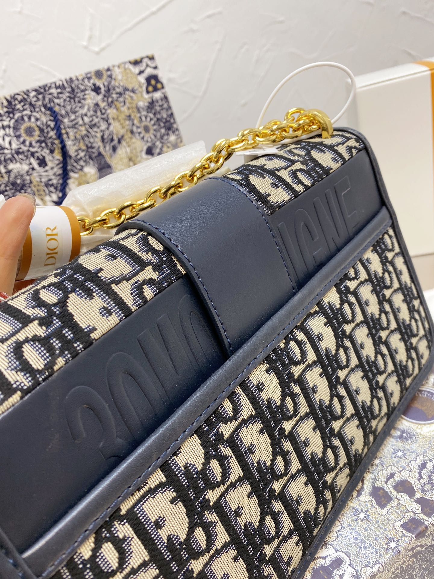 VO - AF Handbags DIR 060