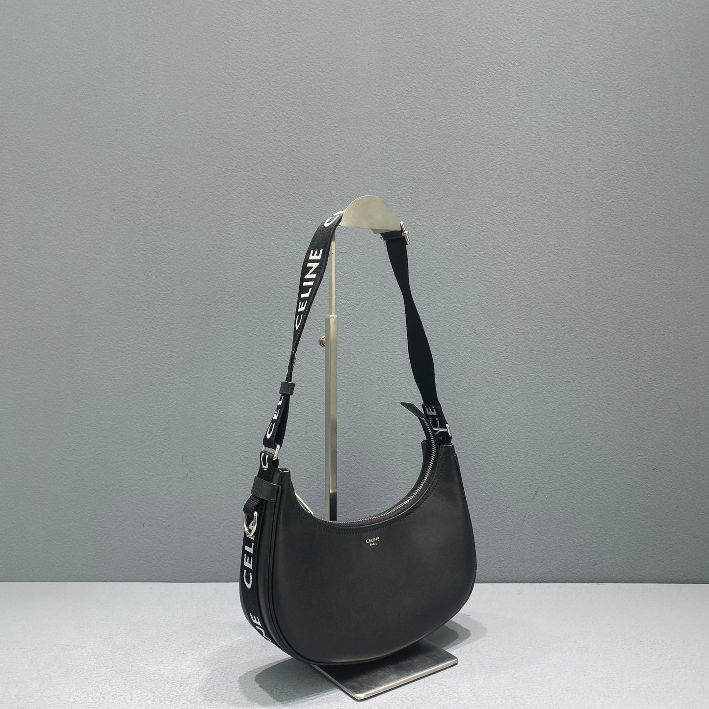 CE Medium Ava Bag With CE Strap Black For Women 9in/23cm 