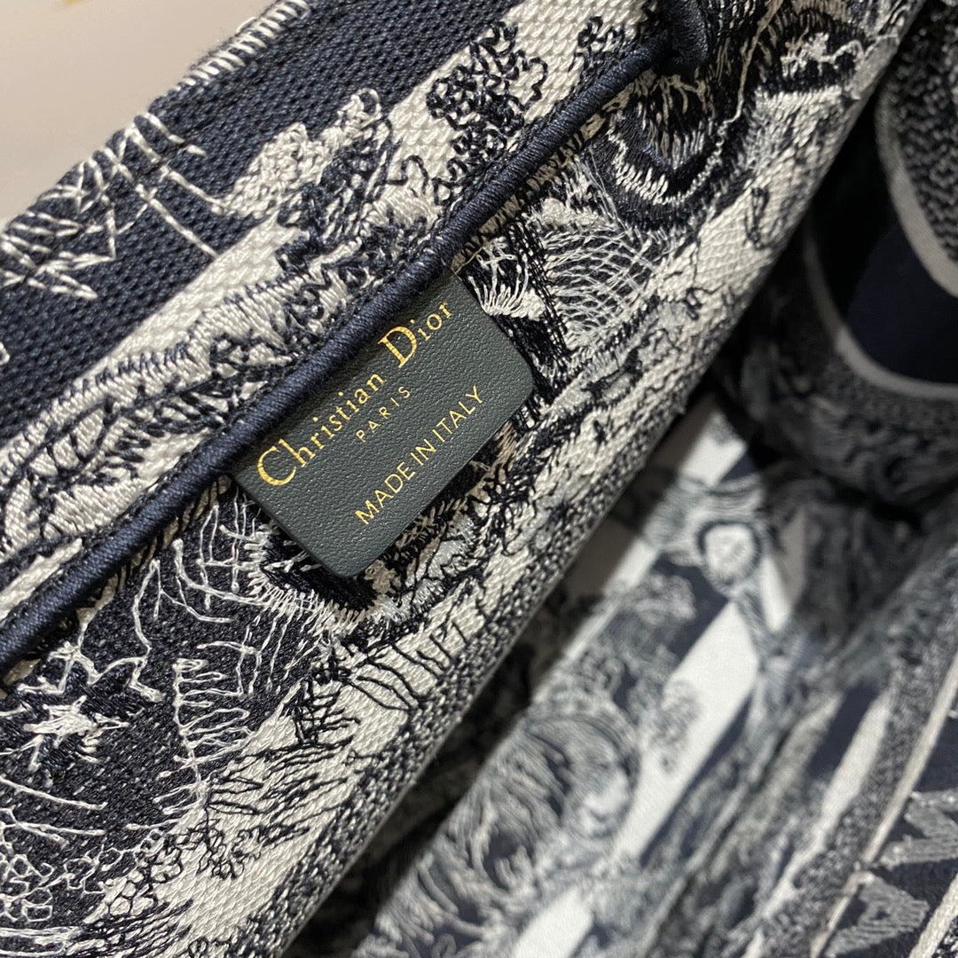 DI Medium Book Tote Toile de Jouy Stripes Embroidery, Navy Blue, For Women Women’s Handbags, 36cm CD M1296ZRLP_M928