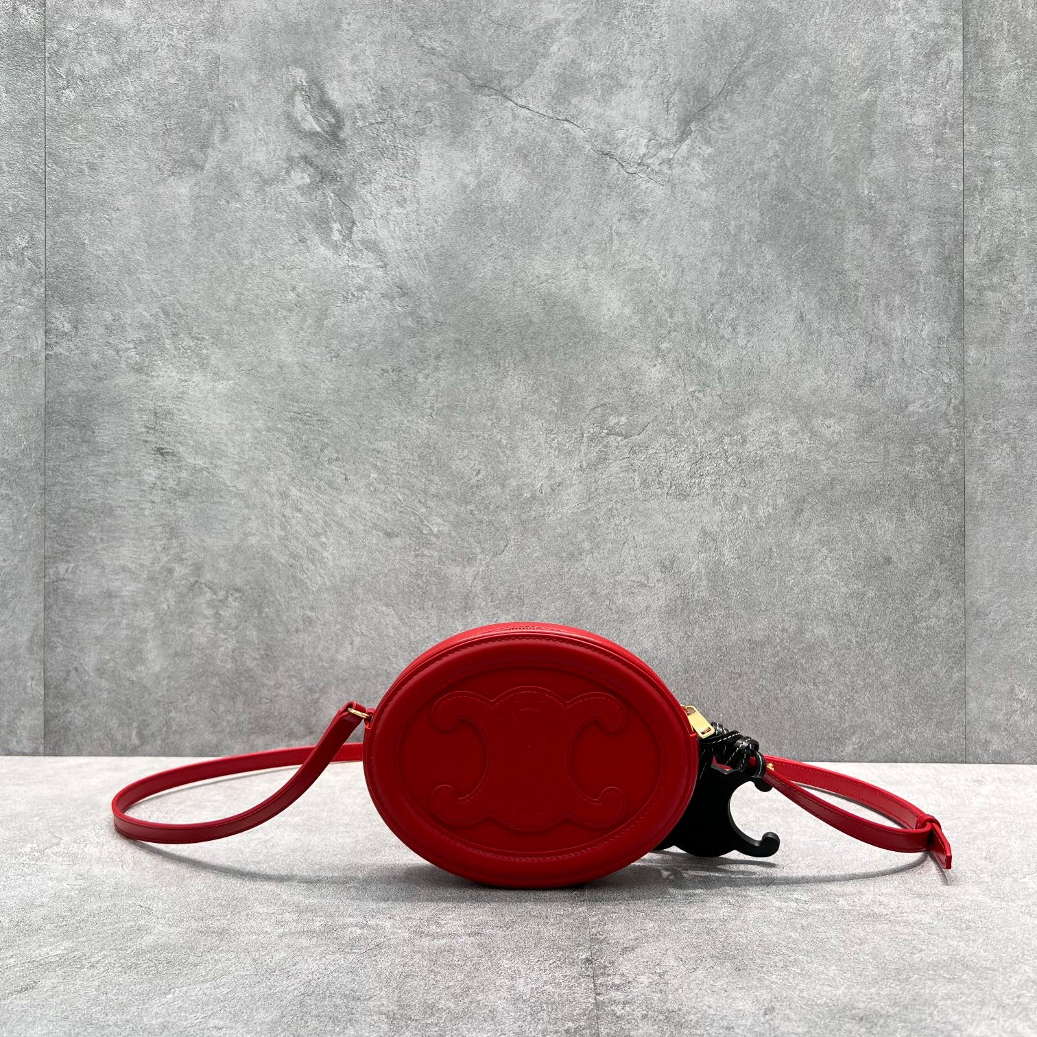 CE Crossbody Oval Purse Cuir Triomphe Red For Women 6in/16cm 