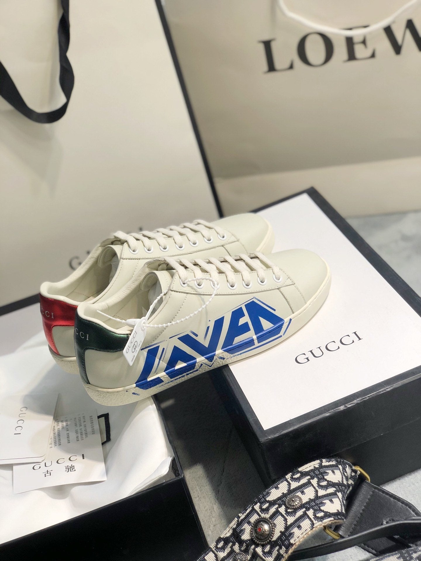 VO - GCI  Ace with loved White Sneaker 103