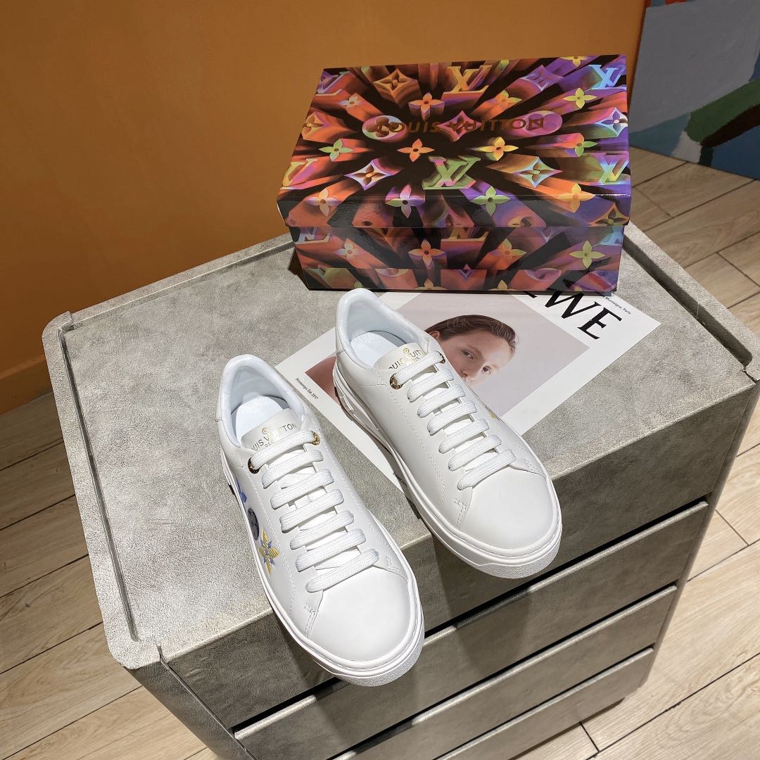 VO - LUV Time Out White Sneaker