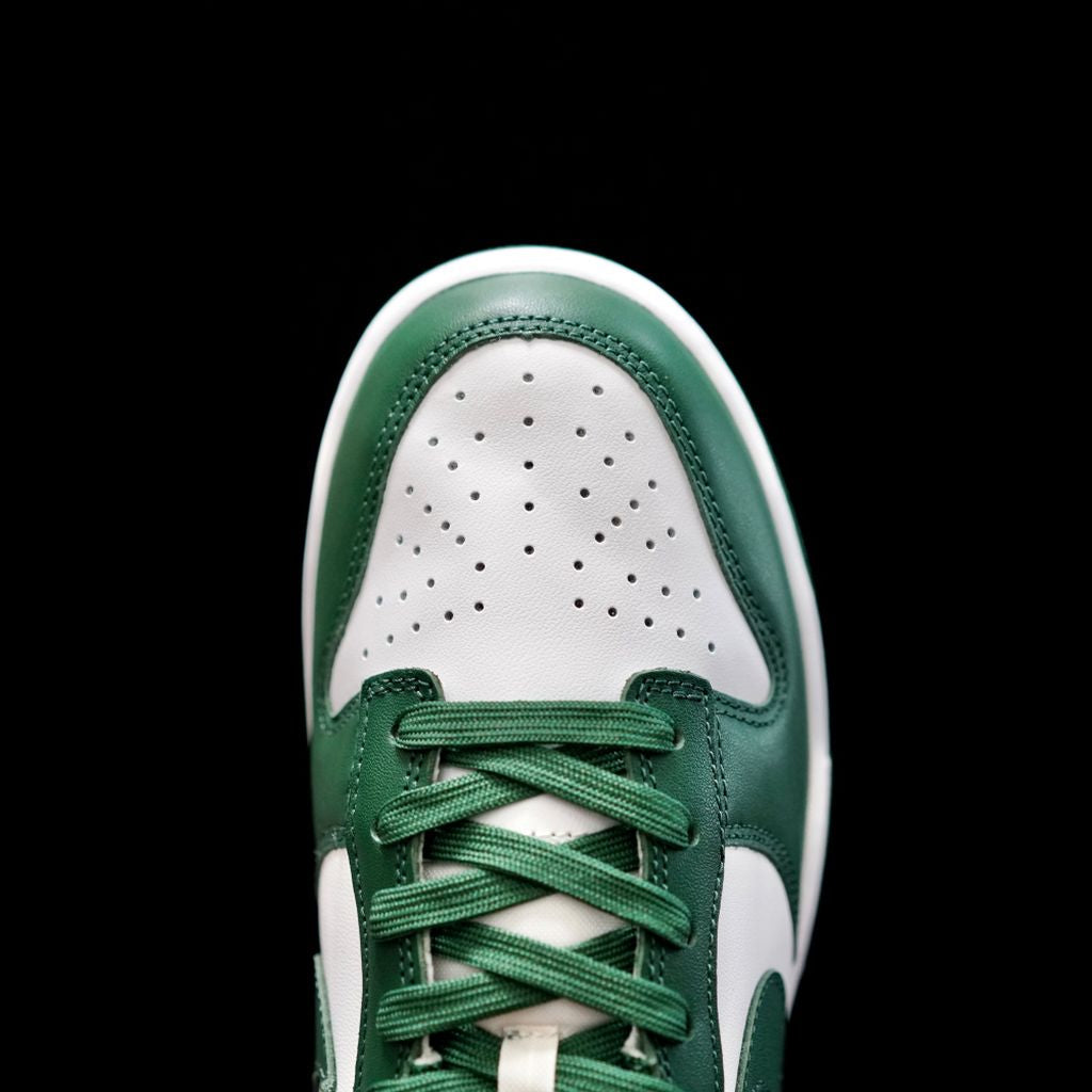 VO -NKE Varsity Green green