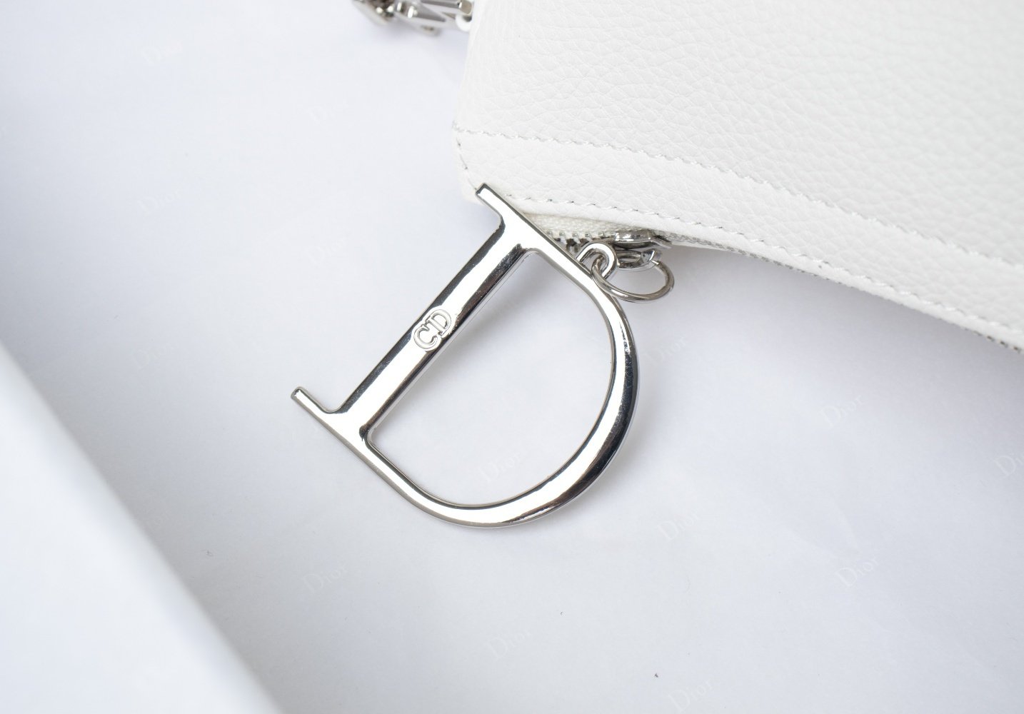 VO - AF Handbags DIR 110