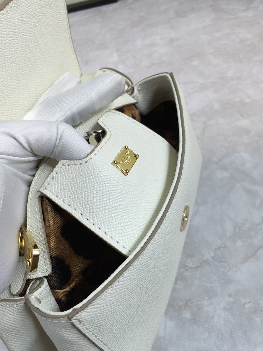 DG Medium Sicily Handbag In Dauphine White For Women 10.2in/26cm DG BB4347A100180001