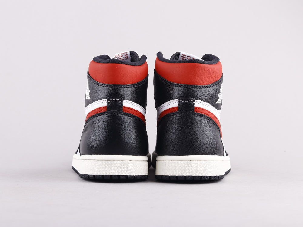 VO - AJ1 Red Hook Black Toe