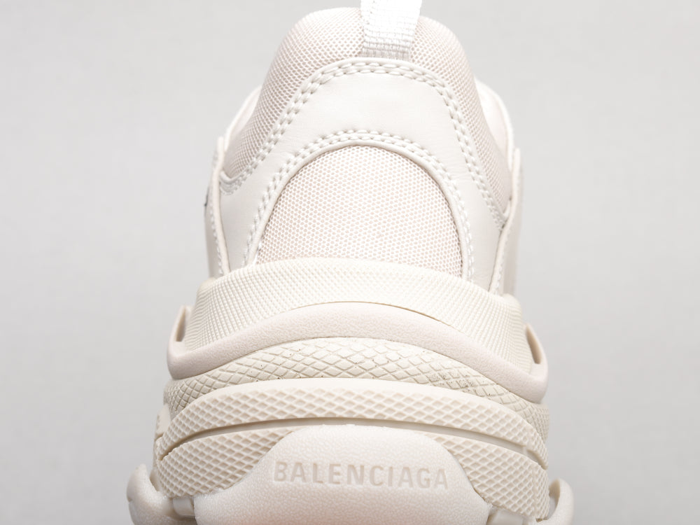 VO - Bla Triple-S Generation Milk Tea Sneaker