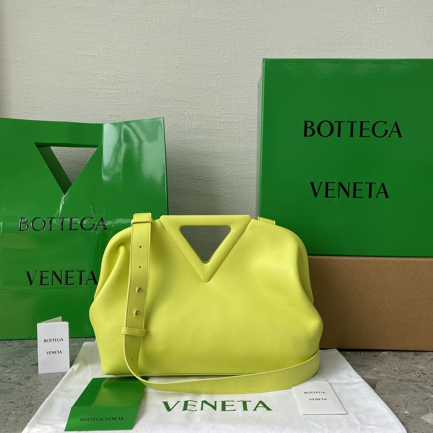 BV Point Light Yellow, For Women, Women’s Bags 13.7in/35cm