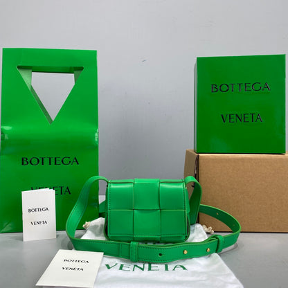 BV Candy Cassette Green, For Women, Bags 4.7in/12cm 666688VMAY13722